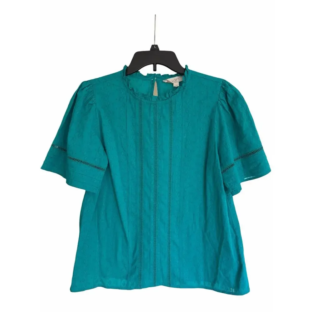 LOFT Green Eyelet Blouse XS 100% Cotton Ruffle Neck Puff Sleeve
